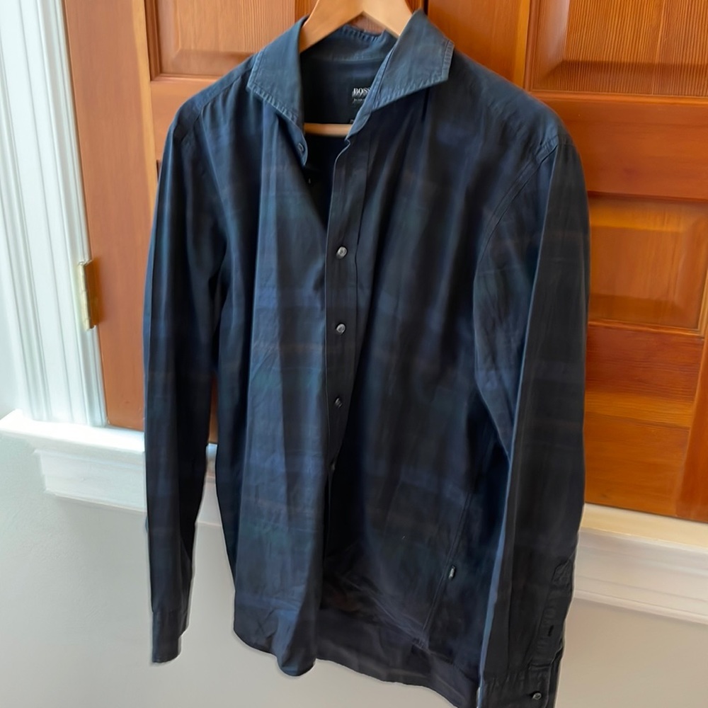 Hugo boss casual button down (XL) plaid